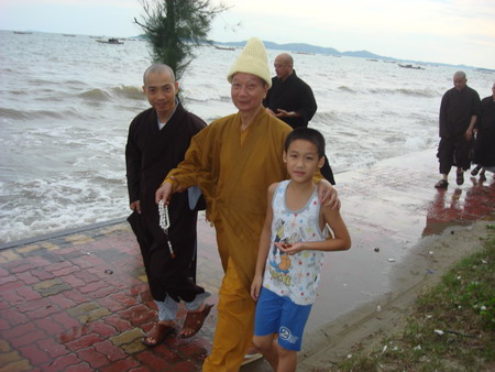 http://phatgiao.vn/images/news/httriquang06.jpg