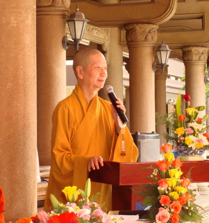 http://phatgiao.vn/images/News/HTTTri%20quang.jpg