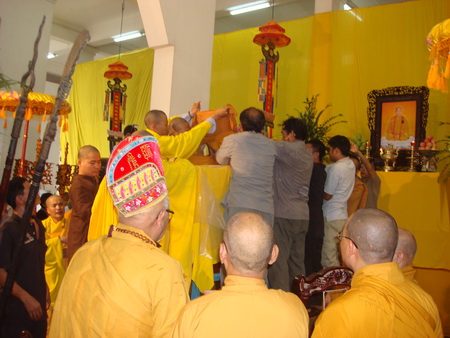 cutranquoc04.JPG