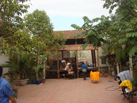 tuthiencd02.JPG