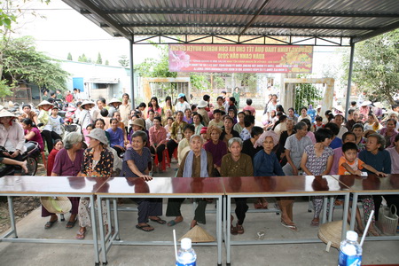tuthiencd09.JPG