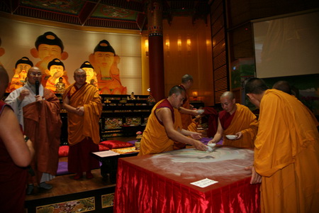 mdlpg09.jpg